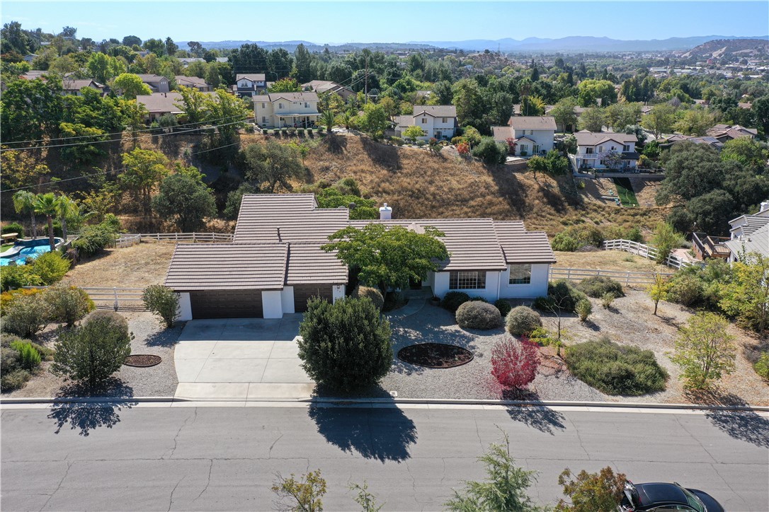139 Via Fuchsia, Paso Robles — a home Eddie represented